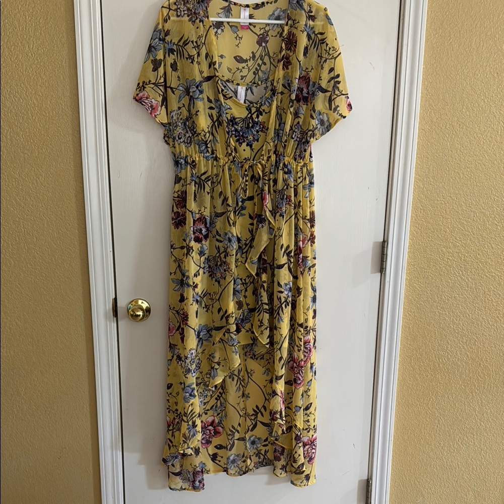 No Boundaries Floral Yellow Dress w/Outer Sheer Cover - Size Jr XXL
